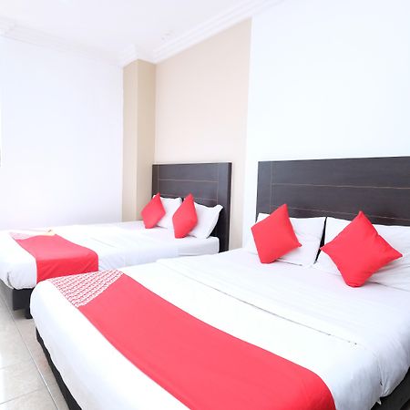 Oyo 717 Mr J Hotel Wakaf Che Yeh 2 Экстерьер фото