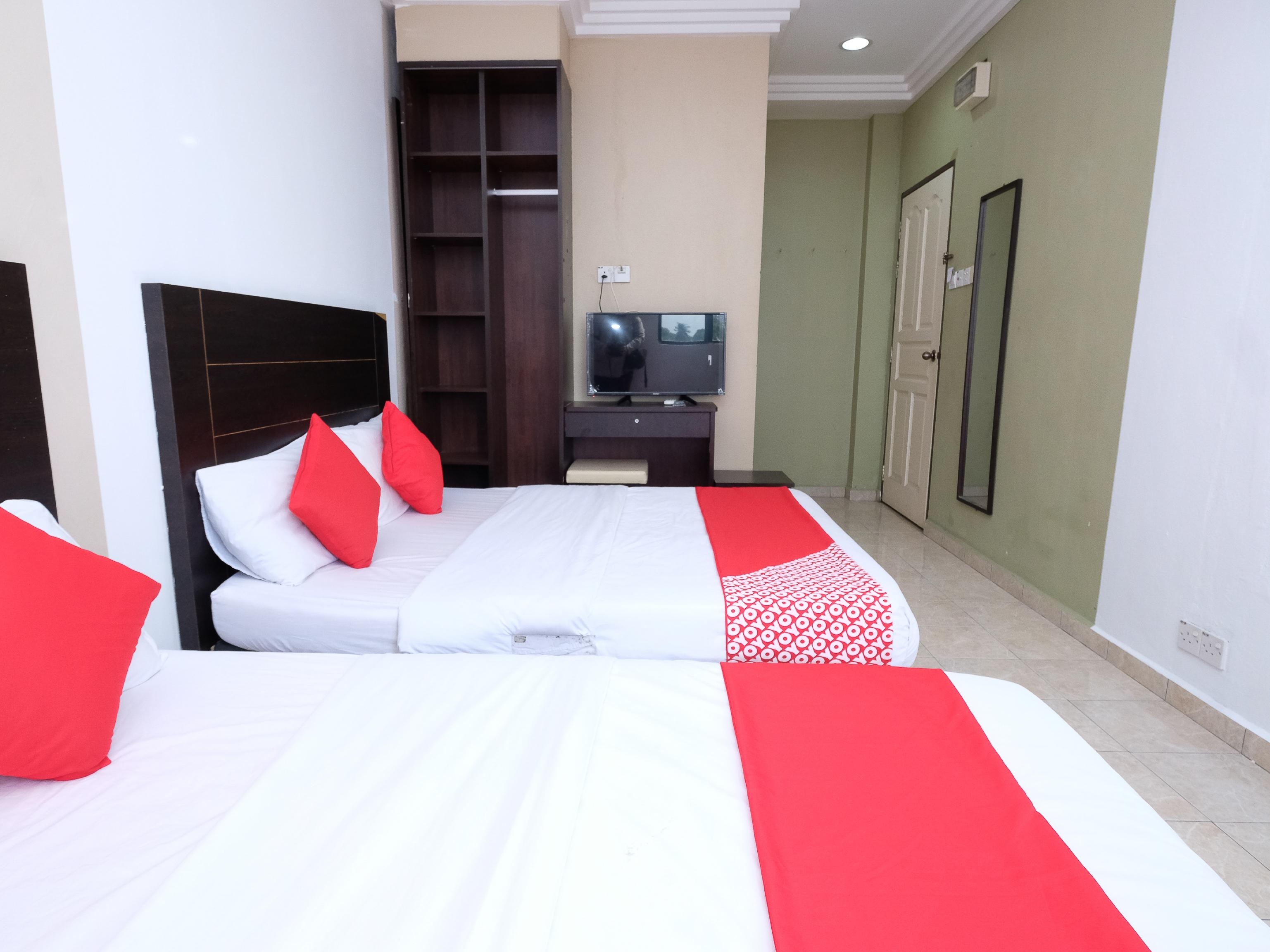 Oyo 717 Mr J Hotel Wakaf Che Yeh 2 Экстерьер фото