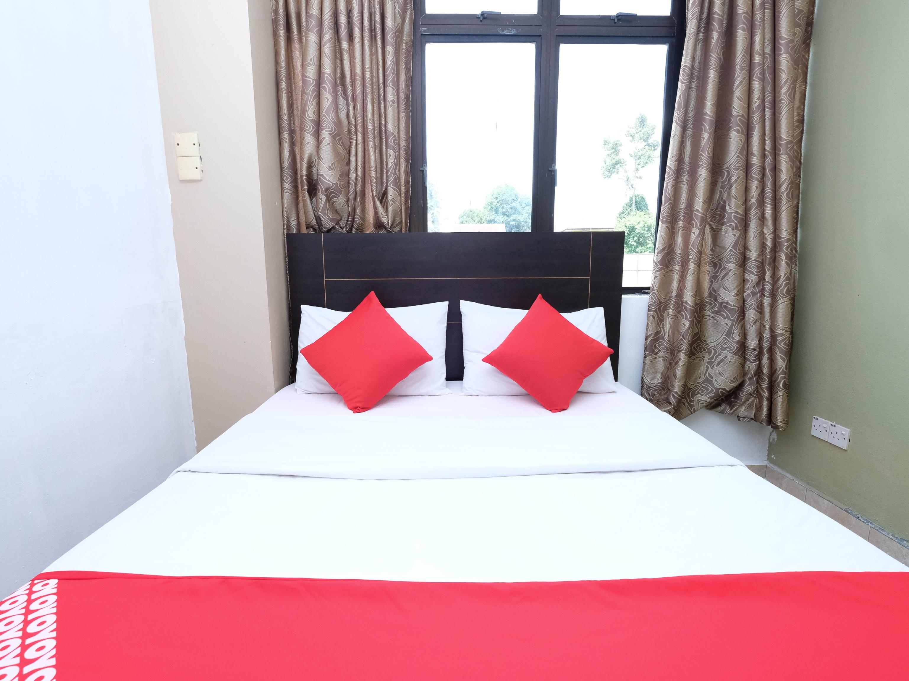 Oyo 717 Mr J Hotel Wakaf Che Yeh 2 Экстерьер фото