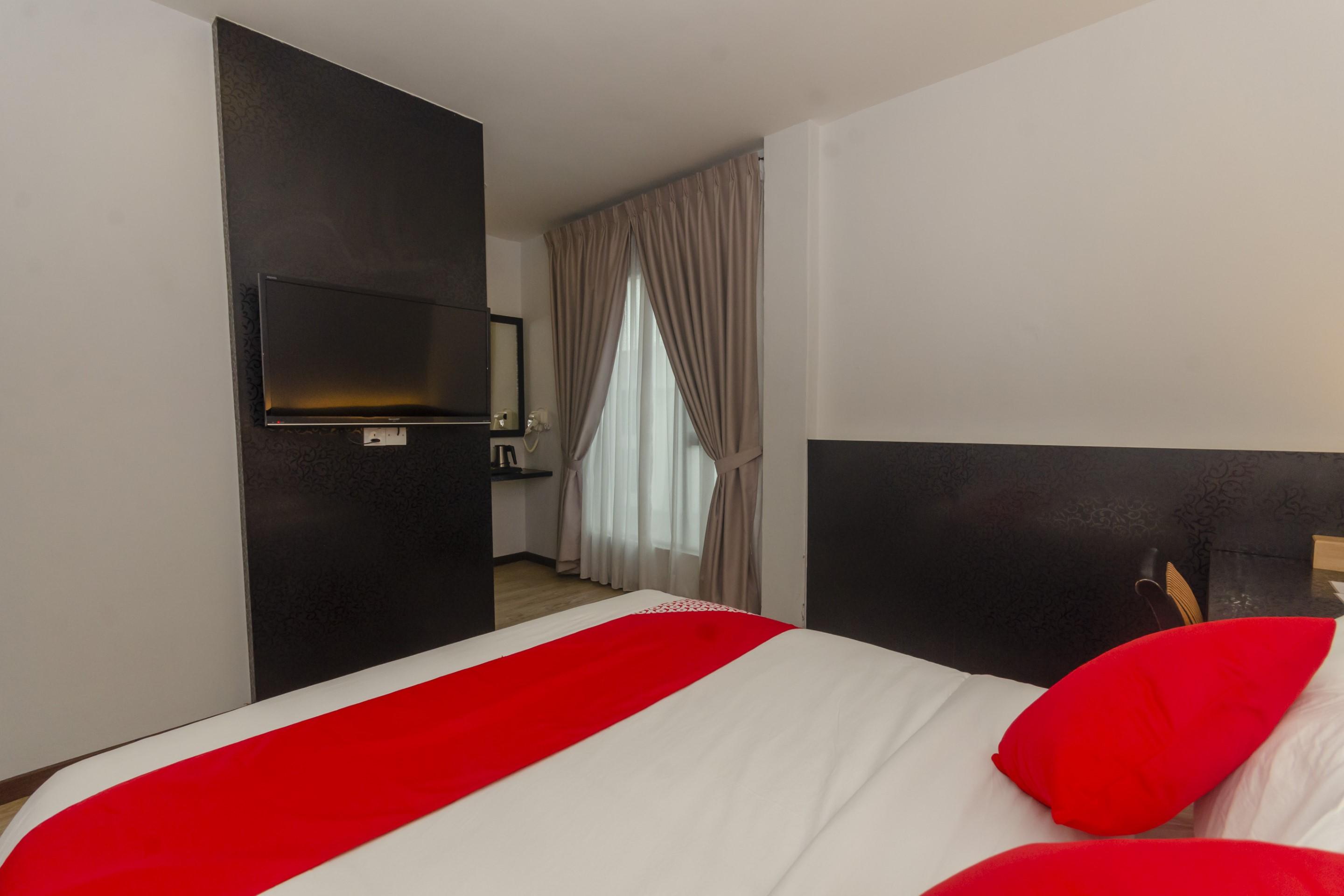 Oyo 717 Mr J Hotel Wakaf Che Yeh 2 Экстерьер фото