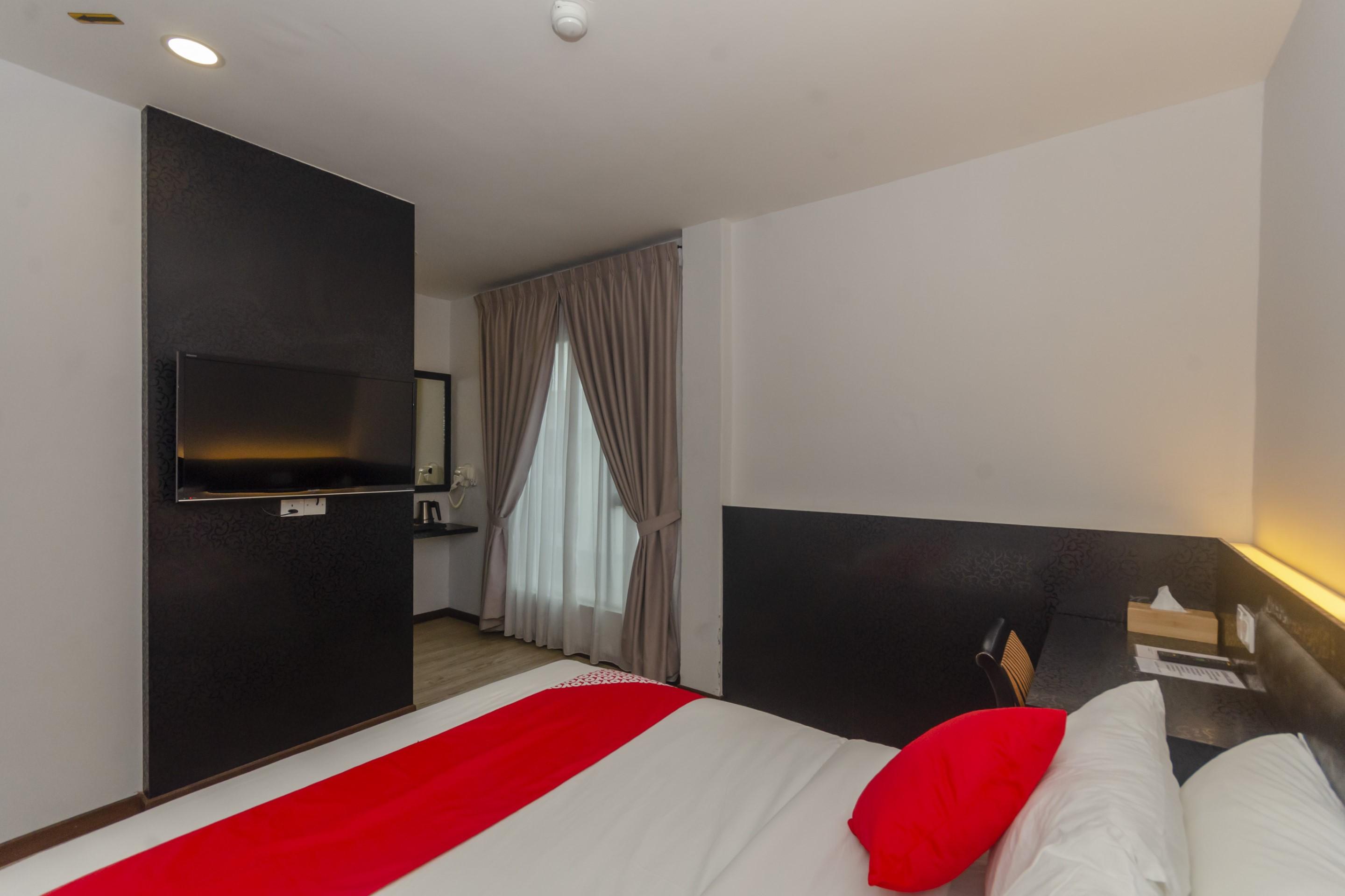 Oyo 717 Mr J Hotel Wakaf Che Yeh 2 Экстерьер фото