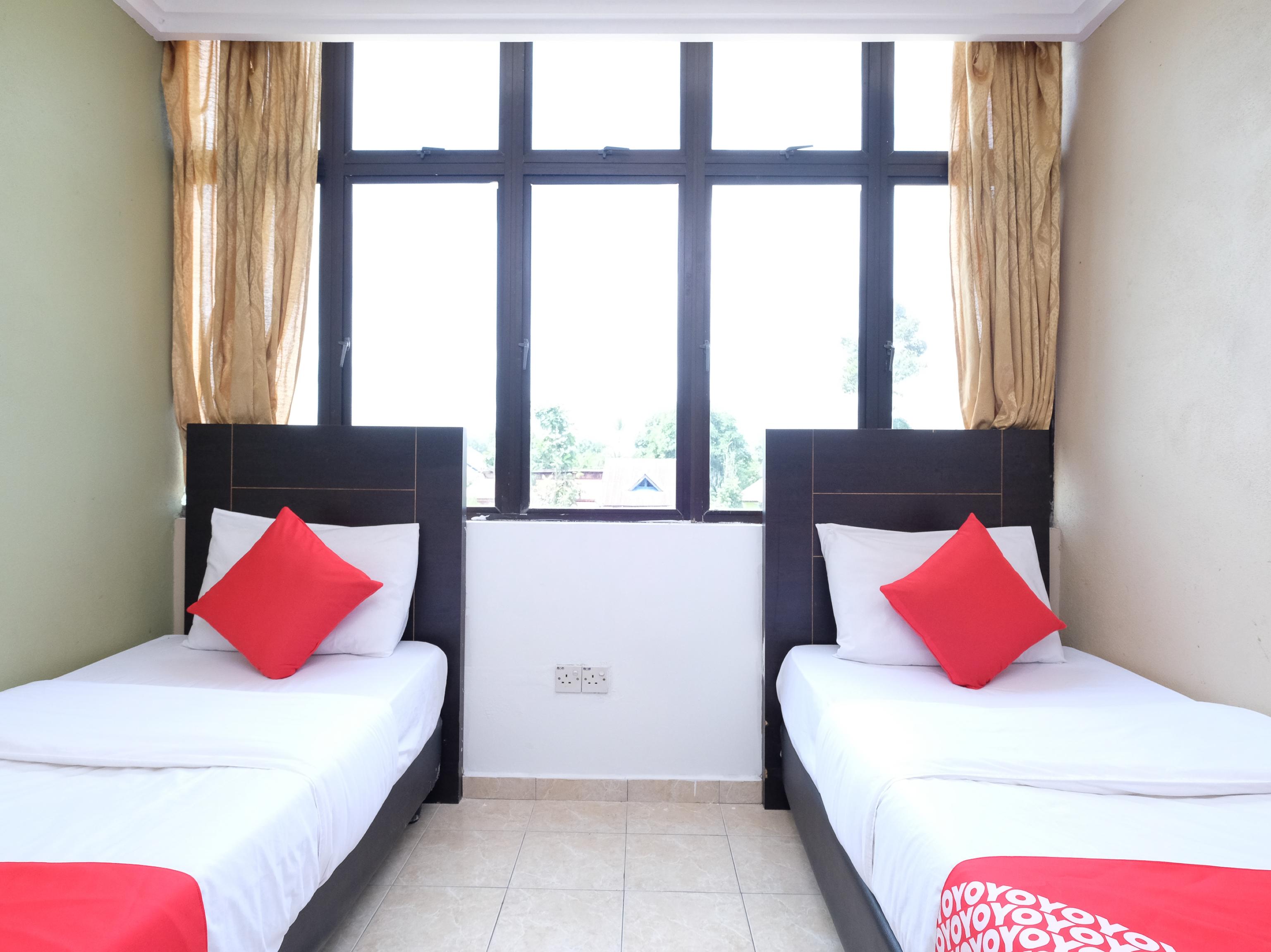 Oyo 717 Mr J Hotel Wakaf Che Yeh 2 Экстерьер фото