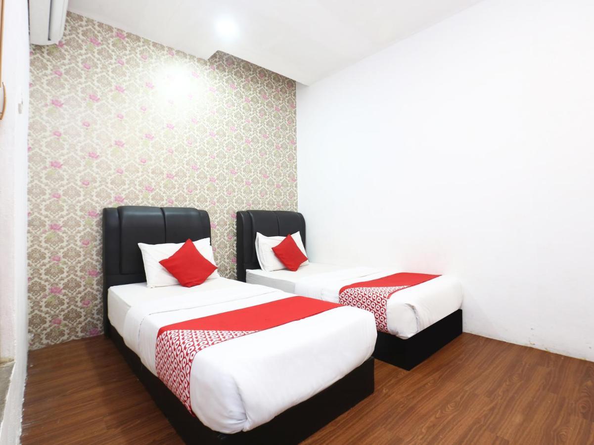 Oyo 717 Mr J Hotel Wakaf Che Yeh 2 Экстерьер фото
