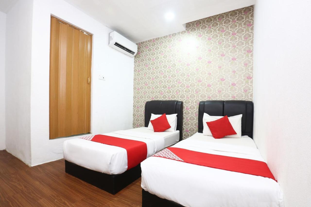 Oyo 717 Mr J Hotel Wakaf Che Yeh 2 Экстерьер фото